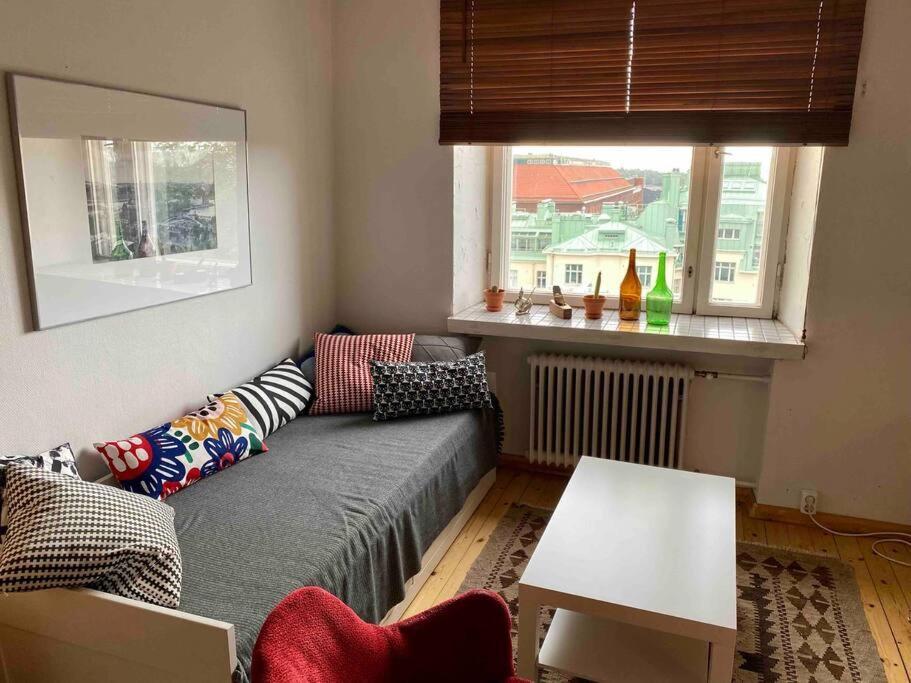 Studio Apartment, View Over The Roofs For The Sunrise Helsinki Dış mekan fotoğraf